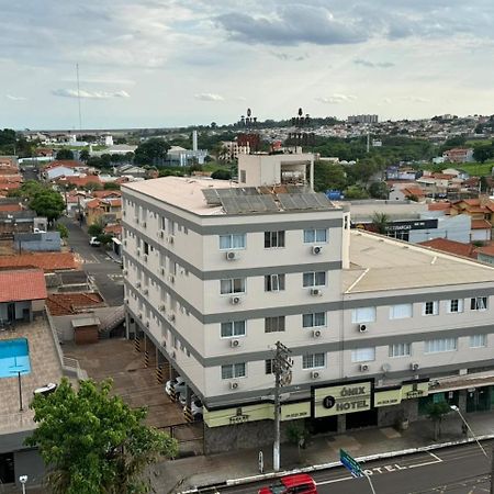 Onix Hotel Assis Exterior foto