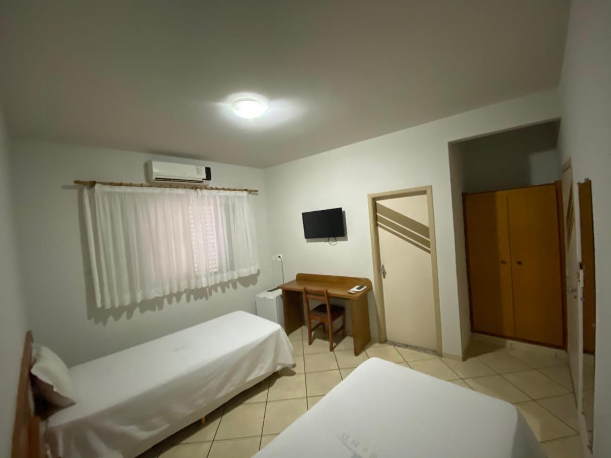 Onix Hotel Assis Exterior foto