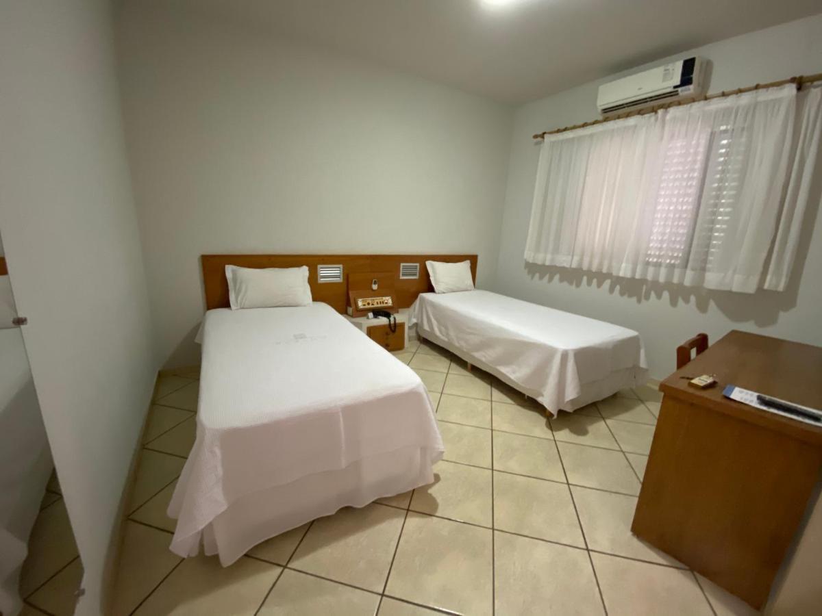 Onix Hotel Assis Exterior foto