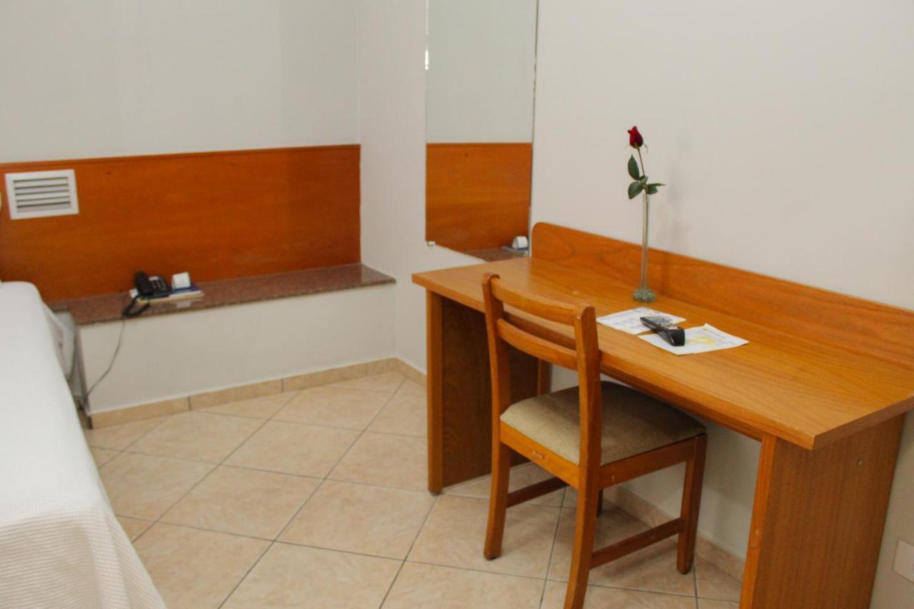Onix Hotel Assis Exterior foto