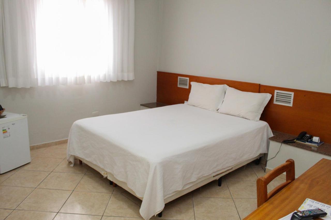 Onix Hotel Assis Exterior foto