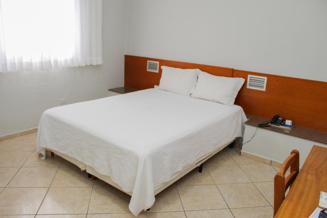 Onix Hotel Assis Exterior foto